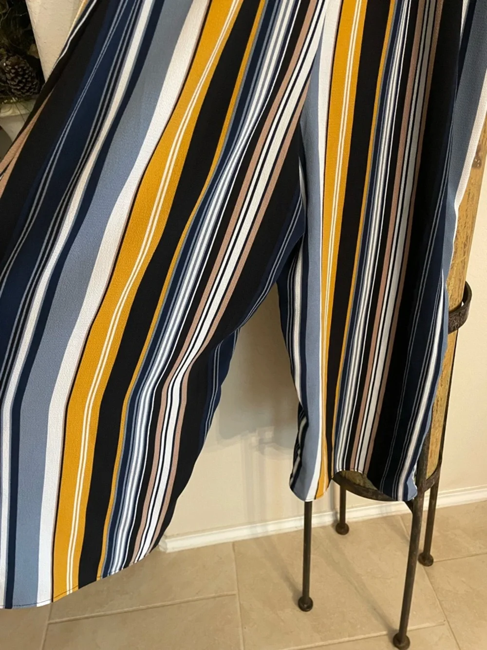 ✨ No Boundaries Junior's Ruffle Flounce Sleeveless Striped Jumpsuit SZ L (11-13 - Picture 8 of 13